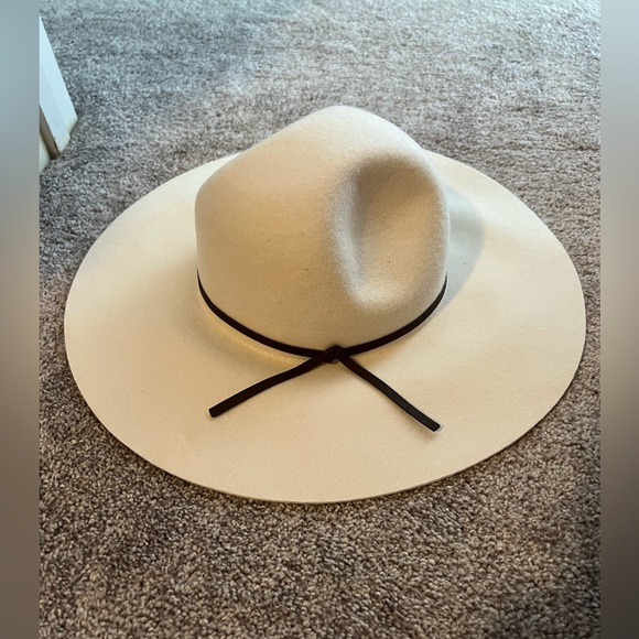 NWT a new day 100% wool cream colored hat - Picture 2 of 6